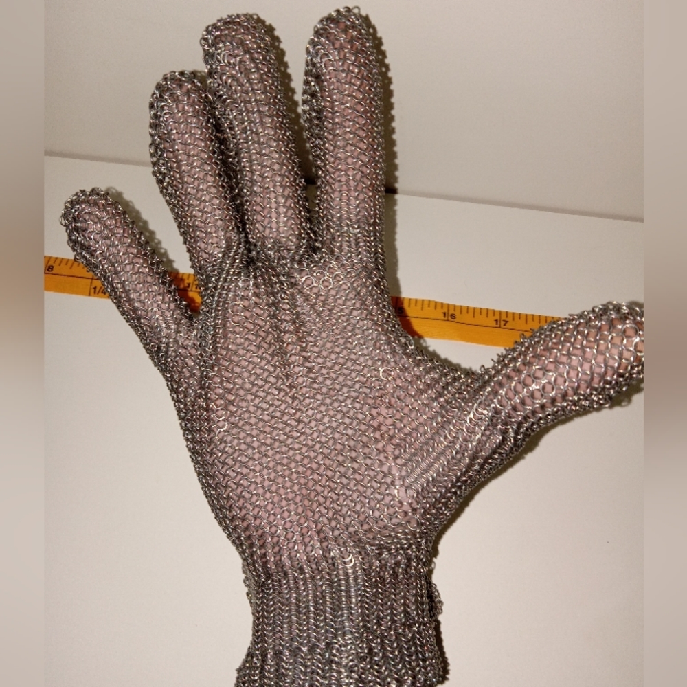 Stainless steel metal safety glove